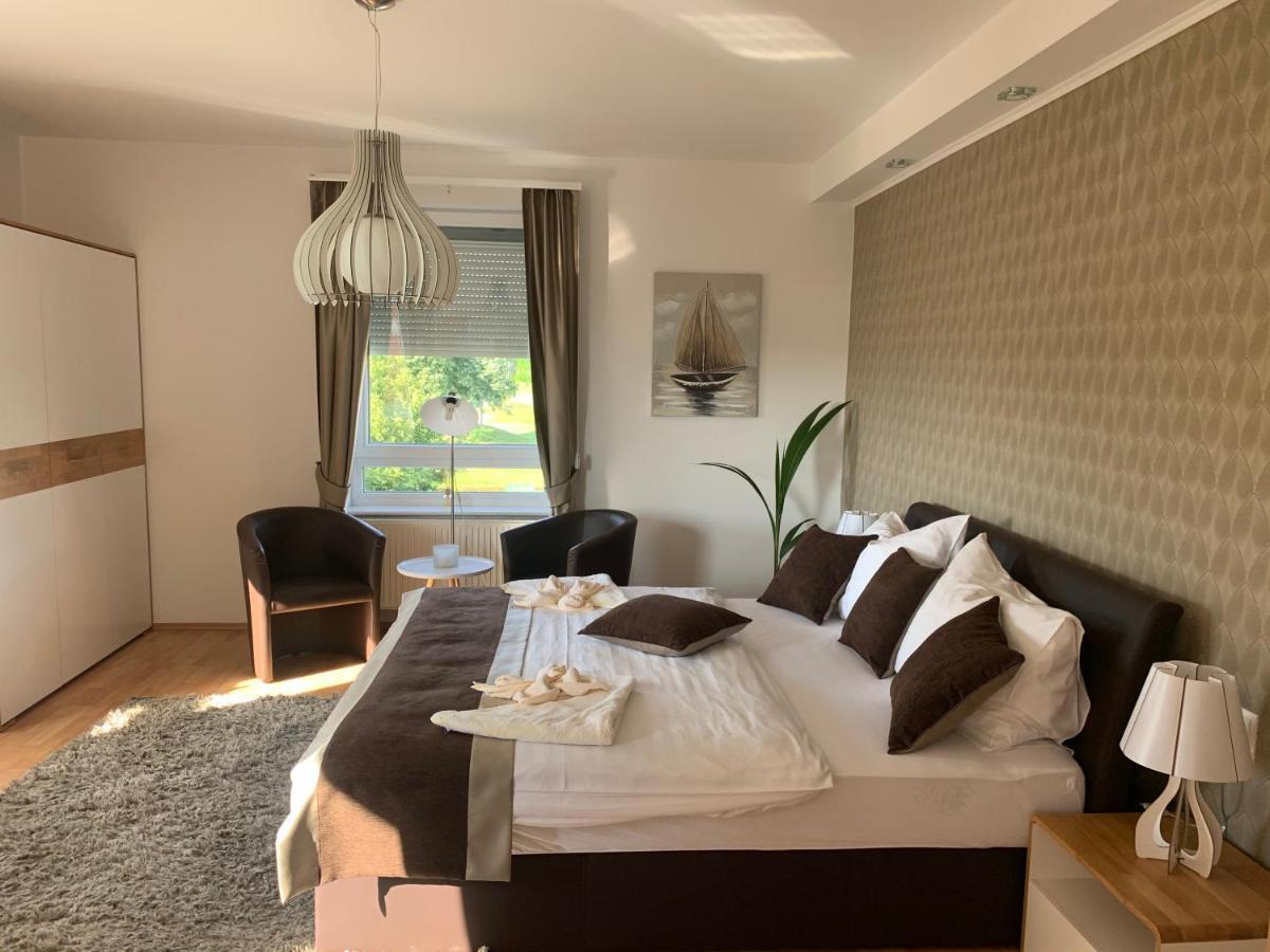 Chance Apartman Buekfuerdo Buk Exterior foto