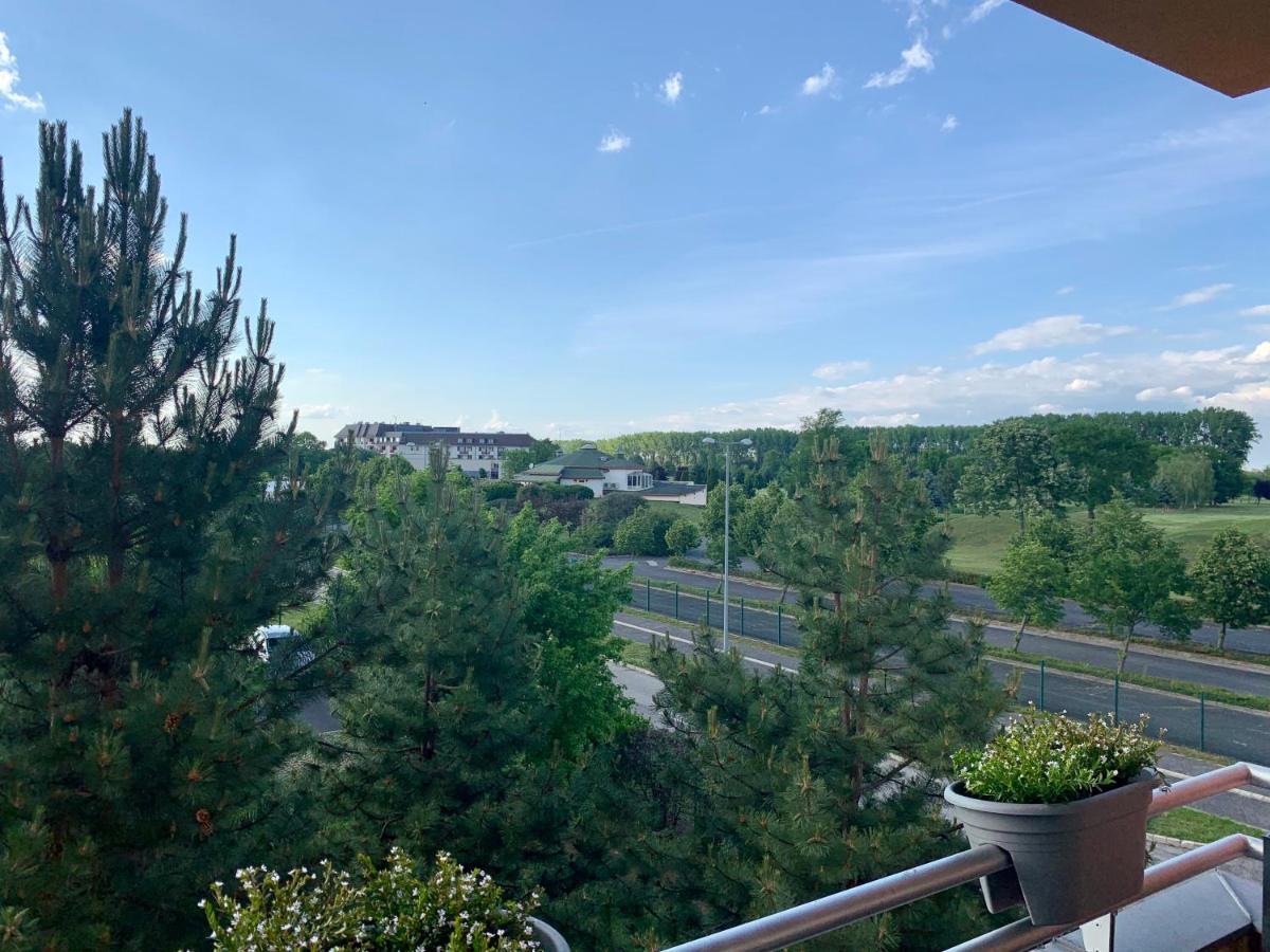 Chance Apartman Buekfuerdo Buk Exterior foto